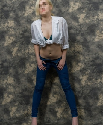 Жгучая брюнетка приглашает в гости на незабываемое свидание. Мои ласки и страсть поглотят тебя целиком. Готов к головокружительным ощущениям? Тогда скорее звони мне! 331, 26 лет